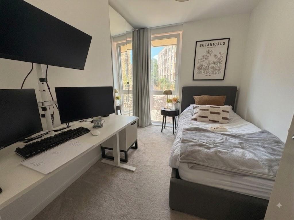 Medawar Drive, Mill Hill, NW7, London